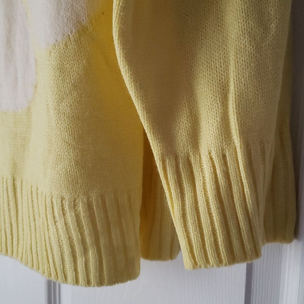 SHEIN Sunflower Sweater - Picture 9 of 10